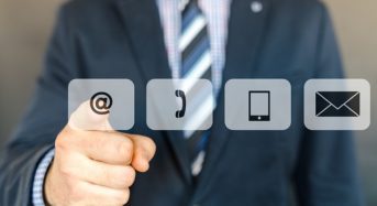 A Raiffeisen Bank is beszüntette a kék számát